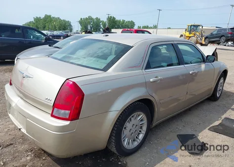 2006 Chrysler 300 z USA, uszkodzony, nr VIN 2C3KA43R26H221471